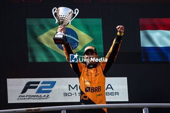 2024-09-01 - BORTOLETO Gabriel (bra), Invicta Racing, Dallara F2 2024, portrait podium during the 11th round of the 2024 FIA Formula 2 Championship from August 30 to September 1, 2024 on the Autodromo Nazionale Monza, in Monza, Italy - AUTO - FORMULA 2 2024 - MONZA - FORMULA 2 - MOTORS