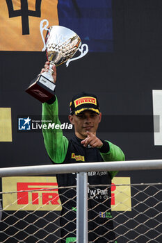 2024-09-01 - MALONY Zane (bar), Rodin Motorsport, Dallara F2 2024, portrait podium during the 11th round of the 2024 FIA Formula 2 Championship from August 30 to September 1, 2024 on the Autodromo Nazionale Monza, in Monza, Italy - AUTO - FORMULA 2 2024 - MONZA - FORMULA 2 - MOTORS