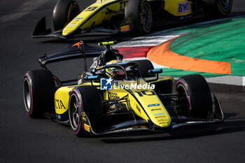 2024-09-01 - 10 BORTOLETO Gabriel (bra), Invicta Racing, Dallara F2 2024, action during the 11th round of the 2024 FIA Formula 2 Championship from August 30 to September 1, 2024 on the Autodromo Nazionale Monza, in Monza, Italy - AUTO - FORMULA 2 2024 - MONZA - FORMULA 2 - MOTORS