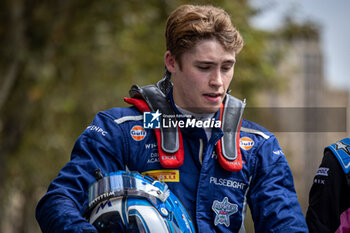 2024-09-13 - BROWNING Luke (gbr), ART Grand Prix, Dallara F2 2024, portait during the 12th round of the 2024 FIA Formula 2 Championship from September 13 to 15, 2024 on the Baku City Circuit, in Baku, Azerbaijan - AUTO - FORMULA 2 2024 - BAKU - FORMULA 2 - MOTORS