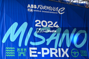 2024-04-13 - Detail of Rose Villain on the Podium Stage - MISANO ADRIATICO - ABB FIA FORMULA E WORLD CHAMPIONSHIP - FORMULA E - MOTORS