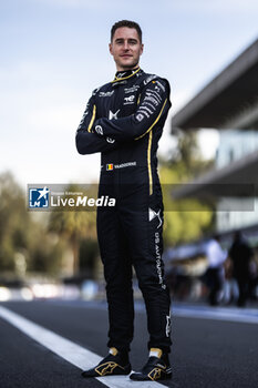 2024-01-11 - VANDOORNE Stoffel (bel), DS Penske, DS E-Tense FE23, portrait during the 2024 Hankook Mexico City ePrix, 1st meeting of the 2023-24 ABB FIA Formula E World Championship, on the Autodromo Hermanos Rodriguez from January 11 to 13, in Mexico City, Mexico - 2024 FORMULA E HANKOOK MEXICO CITY EPRIX - FORMULA E - MOTORS