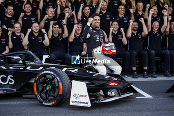 2024-01-11 - EVANS Mitch (nzl), Jaguar TCS Racing, Jaguar I-Type 6, portrait during the 2024 Hankook Mexico City ePrix, 1st meeting of the 2023-24 ABB FIA Formula E World Championship, on the Autodromo Hermanos Rodriguez from January 11 to 13, in Mexico City, Mexico - 2024 FORMULA E HANKOOK MEXICO CITY EPRIX - FORMULA E - MOTORS