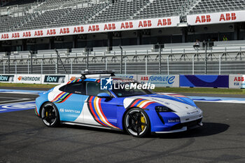 2024-01-11 - Safety Car during the 2024 Hankook Mexico City ePrix, 1st meeting of the 2023-24 ABB FIA Formula E World Championship, on the Autodromo Hermanos Rodriguez from January 11 to 13, in Mexico City, Mexico - 2024 FORMULA E HANKOOK MEXICO CITY EPRIX - FORMULA E - MOTORS