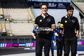 2024-01-12 - FENESTRAZ Sacha (fra), Nissan Formula E Team, Nissan e-4ORCE 04, trackwalk ambiance during the 2024 Hankook Mexico City ePrix, 1st meeting of the 2023-24 ABB FIA Formula E World Championship, on the Autodromo Hermanos Rodriguez from January 11 to 13, in Mexico City, Mexico - 2024 FORMULA E HANKOOK MEXICO CITY EPRIX - FORMULA E - MOTORS