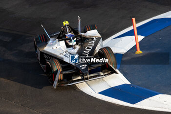 2024-01-13 - 37 CASSIDY Nick (nzl), Jaguar TCS Racing, Jaguar I-Type 6, action during the 2024 Hankook Mexico City ePrix, 1st meeting of the 2023-24 ABB FIA Formula E World Championship, on the Autodromo Hermanos Rodriguez from January 11 to 13, in Mexico City, Mexico - 2024 FORMULA E HANKOOK MEXICO CITY EPRIX - FORMULA E - MOTORS