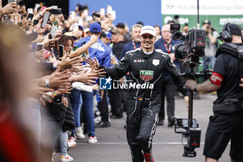 2024-01-13 - WEHRLEIN Pascal (ger), TAG HEUER Porsche Formula E Team, Porsche 99X Electric, portrait victory celebration during the 2024 Hankook Mexico City ePrix, 1st meeting of the 2023-24 ABB FIA Formula E World Championship, on the Autodromo Hermanos Rodriguez from January 11 to 13, in Mexico City, Mexico - 2024 FORMULA E HANKOOK MEXICO CITY EPRIX - FORMULA E - MOTORS