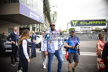 2024-01-13 - BOLT Usain, sprint olympic champion, portrait during the 2024 Hankook Mexico City ePrix, 1st meeting of the 2023-24 ABB FIA Formula E World Championship, on the Autodromo Hermanos Rodriguez from January 11 to 13, in Mexico City, Mexico - 2024 FORMULA E HANKOOK MEXICO CITY EPRIX - FORMULA E - MOTORS