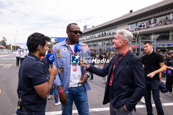 2024-01-13 - Usain Bolt, Multiple Olympic Gold medalist, portrait on the grille de depart, starting grid during the 2024 Hankook Mexico City ePrix, 1st meeting of the 2023-24 ABB FIA Formula E World Championship, on the Autodromo Hermanos Rodriguez from January 11 to 13, in Mexico City, Mexico - 2024 FORMULA E HANKOOK MEXICO CITY EPRIX - FORMULA E - MOTORS