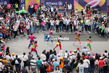 2024-01-13 - dancers in the paddock, ambiance during the 2024 Hankook Mexico City ePrix, 1st meeting of the 2023-24 ABB FIA Formula E World Championship, on the Autodromo Hermanos Rodriguez from January 11 to 13, in Mexico City, Mexico - 2024 FORMULA E HANKOOK MEXICO CITY EPRIX - FORMULA E - MOTORS