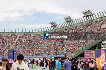 2024-01-13 - public in the Foro Sol, ambiance, illustration during the 2024 Hankook Mexico City ePrix, 1st meeting of the 2023-24 ABB FIA Formula E World Championship, on the Autodromo Hermanos Rodriguez from January 11 to 13, in Mexico City, Mexico - 2024 FORMULA E HANKOOK MEXICO CITY EPRIX - FORMULA E - MOTORS