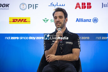 2024-01-25 - VERGNE Jean-Eric (fra), DS Penske, DS E-Tense FE23, portrait during the 2024 Diriyah E-Prix, 2nd meeting of the 2023-24 ABB FIA Formula E World Championship, on the Riyadh Street Circuit from January 25 to 27, in Diriyah, Saudi Arabia - 2024 FORMULA E DIRIYAH E-PRIX - FORMULA E - MOTORS