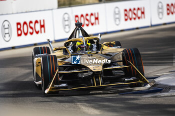 2024-01-26 - 02 VANDOORNE Stoffel (bel), DS Penske, DS E-Tense FE23, action during the 2024 Diriyah E-Prix, 2nd meeting of the 2023-24 ABB FIA Formula E World Championship, on the Riyadh Street Circuit from January 25 to 27, in Diriyah, Saudi Arabia - 2024 FORMULA E DIRIYAH E-PRIX - FORMULA E - MOTORS