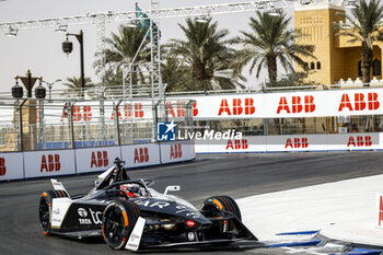 2024-01-26 - 09 EVANS Mitch (nzl), Jaguar TCS Racing, Jaguar I-Type 6, action during the 2024 Diriyah E-Prix, 2nd meeting of the 2023-24 ABB FIA Formula E World Championship, on the Riyadh Street Circuit from January 25 to 27, in Diriyah, Saudi Arabia - 2024 FORMULA E DIRIYAH E-PRIX - FORMULA E - MOTORS