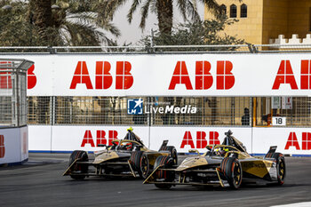 2024-01-26 - 02 VANDOORNE Stoffel (bel), DS Penske, DS E-Tense FE23, action 25 VERGNE Jean-Eric (fra), DS Penske, DS E-Tense FE23, action during the 2024 Diriyah E-Prix, 2nd meeting of the 2023-24 ABB FIA Formula E World Championship, on the Riyadh Street Circuit from January 25 to 27, in Diriyah, Saudi Arabia - 2024 FORMULA E DIRIYAH E-PRIX - FORMULA E - MOTORS