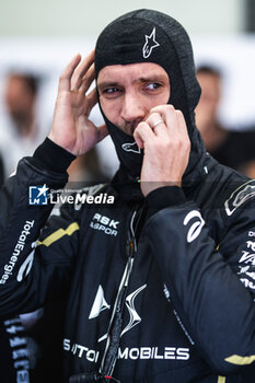 2024-01-26 - VERGNE Jean-Eric (fra), DS Penske, DS E-Tense FE23, portrait during the 2024 Diriyah E-Prix, 2nd meeting of the 2023-24 ABB FIA Formula E World Championship, on the Riyadh Street Circuit from January 25 to 27, in Diriyah, Saudi Arabia - 2024 FORMULA E DIRIYAH E-PRIX - FORMULA E - MOTORS
