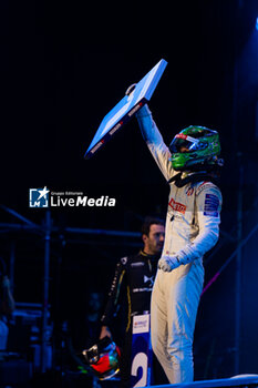 2024-01-26 - DENNIS Jake (gbr), Andretti Global, Porsche 99X Electric, portrait during the 2024 Diriyah E-Prix, 2nd meeting of the 2023-24 ABB FIA Formula E World Championship, on the Riyadh Street Circuit from January 25 to 27, in Diriyah, Saudi Arabia - 2024 FORMULA E DIRIYAH E-PRIX - FORMULA E - MOTORS