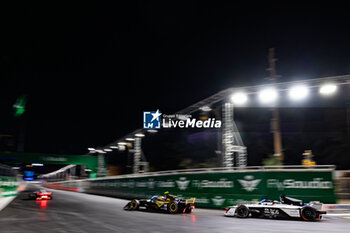 2024-01-26 - 25 VERGNE Jean-Eric (fra), DS Penske, DS E-Tense FE23, action 09 EVANS Mitch (nzl), Jaguar TCS Racing, Jaguar I-Type 6, action during the 2024 Diriyah E-Prix, 2nd meeting of the 2023-24 ABB FIA Formula E World Championship, on the Riyadh Street Circuit from January 25 to 27, in Diriyah, Saudi Arabia - 2024 FORMULA E DIRIYAH E-PRIX - FORMULA E - MOTORS