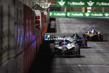 2024-01-26 - 09 EVANS Mitch (nzl), Jaguar TCS Racing, Jaguar I-Type 6, action during the 2024 Diriyah E-Prix, 2nd meeting of the 2023-24 ABB FIA Formula E World Championship, on the Riyadh Street Circuit from January 25 to 27, in Diriyah, Saudi Arabia - 2024 FORMULA E DIRIYAH E-PRIX - FORMULA E - MOTORS