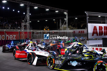 2024-01-26 - Start 17 NATO Norman (fra), Andretti Global, Porsche 99X Electric, action during the 2024 Diriyah E-Prix, 2nd meeting of the 2023-24 ABB FIA Formula E World Championship, on the Riyadh Street Circuit from January 25 to 27, in Diriyah, Saudi Arabia - 2024 FORMULA E DIRIYAH E-PRIX - FORMULA E - MOTORS