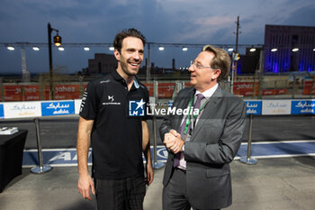 2024-01-26 - VERGNE Jean-Eric (fra), DS Penske, DS E-Tense FE23, portrait Ludovic Pouille French Ambassador to KSA portrait during the 2024 Diriyah E-Prix, 2nd meeting of the 2023-24 ABB FIA Formula E World Championship, on the Riyadh Street Circuit from January 25 to 27, in Diriyah, Saudi Arabia - 2024 FORMULA E DIRIYAH E-PRIX - FORMULA E - MOTORS