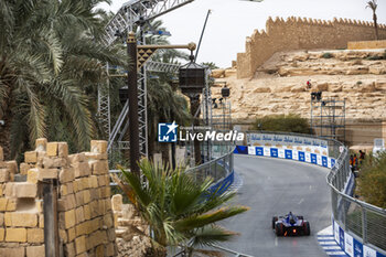 2024-01-27 - 07 GUNTHER Maximilian (ger), Maserati MSG Racing, Maserati Tipo Folgore, action during the 2024 Diriyah E-Prix, 2nd meeting of the 2023-24 ABB FIA Formula E World Championship, on the Riyadh Street Circuit from January 25 to 27, in Diriyah, Saudi Arabia - 2024 FORMULA E DIRIYAH E-PRIX - FORMULA E - MOTORS