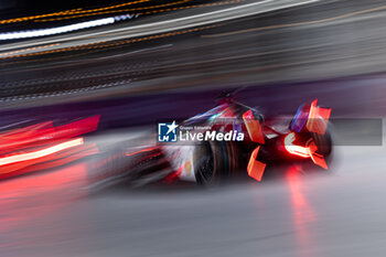 2024-01-27 - 22 ROWLAND Oliver (gbr), Nissan Formula E Team, Nissan e-4ORCE 04, action during the 2024 Diriyah E-Prix, 2nd meeting of the 2023-24 ABB FIA Formula E World Championship, on the Riyadh Street Circuit from January 25 to 27, in Diriyah, Saudi Arabia - 2024 FORMULA E DIRIYAH E-PRIX - FORMULA E - MOTORS