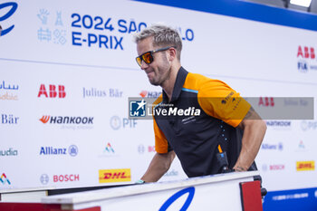 2024-03-14 - BIRD Sam (gbr), NEOM McLaren Formula E Team, Nissan e-4ORCE 04, portrait during the 2024 Sao Paulo ePrix, 3rd meeting of the 2023-24 ABB FIA Formula E World Championship, on the Sao Paulo Street Circuit from March 24 to 26, 2024 in Sao Paulo, Brazil - 2024 FORMULA E SAO PAULO EPRIX - FORMULA E - MOTORS