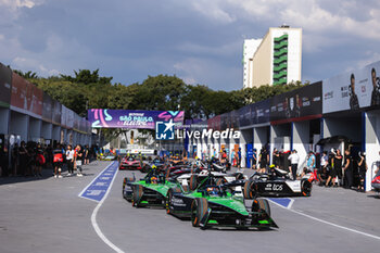 2024-03-15 - 16 BUEMI Sébastien (swi), Envision Racing, Jaguar I-Type 6, action 04 FRIJNS Robin (nld), Envision Racing, Jaguar I-Type 6, action on the pitlane, during the 2024 Sao Paulo ePrix, 3rd meeting of the 2023-24 ABB FIA Formula E World Championship, on the Sao Paulo Street Circuit from March 24 to 26, 2024 in Sao Paulo, Brazil - 2024 FORMULA E SAO PAULO EPRIX - FORMULA E - MOTORS