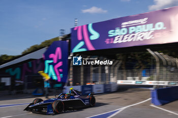 2024-03-15 - 18 DARUVALA Jehan (ind), Maserati MSG Racing, Maserati Tipo Folgore, action on the pitlane, during the 2024 Sao Paulo ePrix, 3rd meeting of the 2023-24 ABB FIA Formula E World Championship, on the Sao Paulo Street Circuit from March 24 to 26, 2024 in Sao Paulo, Brazil - 2024 FORMULA E SAO PAULO EPRIX - FORMULA E - MOTORS