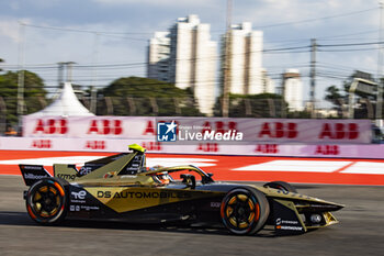 15/03/2024 - 25 VERGNE Jean-Eric (fra), DS Penske, DS E-Tense FE23, action during the 2024 Sao Paulo ePrix, 3rd meeting of the 2023-24 ABB FIA Formula E World Championship, on the Sao Paulo Street Circuit from March 24 to 26, 2024 in Sao Paulo, Brazil - 2024 FORMULA E SAO PAULO EPRIX - FORMULA E - MOTORI
