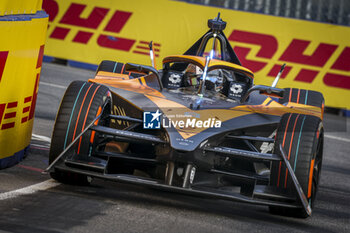 2024-03-16 - 08 BIRD Sam (gbr), NEOM McLaren Formula E Team, Nissan e-4ORCE 04, action during the 2024 Sao Paulo ePrix, 3rd meeting of the 2023-24 ABB FIA Formula E World Championship, on the Sao Paulo Street Circuit from March 24 to 26, 2024 in Sao Paulo, Brazil - 2024 FORMULA E SAO PAULO EPRIX - FORMULA E - MOTORS