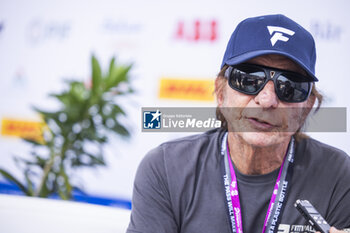 2024-03-16 - FITTIPALDI Emerson, Former F1 Champion, portrait during the 2024 Sao Paulo ePrix, 3rd meeting of the 2023-24 ABB FIA Formula E World Championship, on the Sao Paulo Street Circuit from March 24 to 26, 2024 in Sao Paulo, Brazil - 2024 FORMULA E SAO PAULO EPRIX - FORMULA E - MOTORS