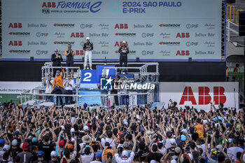 2024-03-16 - BIRD Sam (gbr), NEOM McLaren Formula E Team, Nissan e-4ORCE 04, portrait podium, portrait during the 2024 Sao Paulo ePrix, 3rd meeting of the 2023-24 ABB FIA Formula E World Championship, on the Sao Paulo Street Circuit from March 24 to 26, 2024 in Sao Paulo, Brazil - 2024 FORMULA E SAO PAULO EPRIX - FORMULA E - MOTORS