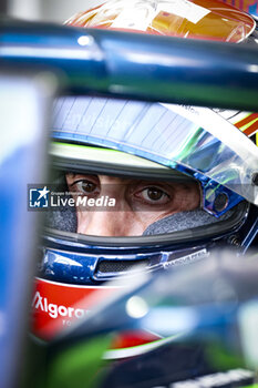 2024-03-16 - BUEMI Sébastien (swi), Envision Racing, Jaguar I-Type 6, portrait during the 2024 Sao Paulo ePrix, 3rd meeting of the 2023-24 ABB FIA Formula E World Championship, on the Sao Paulo Street Circuit from March 24 to 26, 2024 in Sao Paulo, Brazil - 2024 FORMULA E SAO PAULO EPRIX - FORMULA E - MOTORS