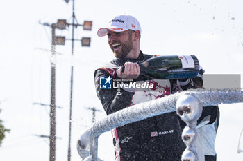 2024-03-16 - ROWLAND Oliver (gbr), Nissan Formula E Team, Nissan e-4ORCE 04, portrait on the podium, portrait during the 2024 Sao Paulo ePrix, 3rd meeting of the 2023-24 ABB FIA Formula E World Championship, on the Sao Paulo Street Circuit from March 24 to 26, 2024 in Sao Paulo, Brazil - 2024 FORMULA E SAO PAULO EPRIX - FORMULA E - MOTORS