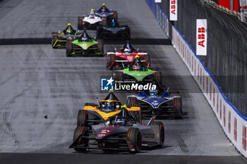 2024-03-16 - 21 DE VRIES Nyck (nld), Mahindra Racing, Mahindra M9Electro, action during the 2024 Sao Paulo ePrix, 3rd meeting of the 2023-24 ABB FIA Formula E World Championship, on the Sao Paulo Street Circuit from March 24 to 26, 2024 in Sao Paulo, Brazil - 2024 FORMULA E SAO PAULO EPRIX - FORMULA E - MOTORS