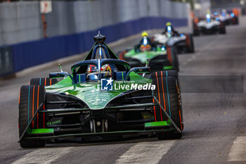 2024-03-16 - 16 BUEMI Sébastien (swi), Envision Racing, Jaguar I-Type 6, action during the 2024 Sao Paulo ePrix, 3rd meeting of the 2023-24 ABB FIA Formula E World Championship, on the Sao Paulo Street Circuit from March 24 to 26, 2024 in Sao Paulo, Brazil - 2024 FORMULA E SAO PAULO EPRIX - FORMULA E - MOTORS