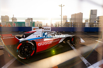2024-03-29 - 01 DENNIS Jake (gbr), Andretti Global, Porsche 99X Electric, action during the 2024 Tokyo ePrix, 4th meeting of the 2023-24 ABB FIA Formula E World Championship, on the Tokyo Street Circuit from March 28 to 30, 2024 in Tokyo, Japan - 2024 FORMULA E TOKYO EPRIX - FORMULA E - MOTORS