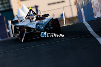 2024-03-29 - 37 CASSIDY Nick (nzl), Jaguar TCS Racing, Jaguar I-Type 6, action during the 2024 Tokyo ePrix, 4th meeting of the 2023-24 ABB FIA Formula E World Championship, on the Tokyo Street Circuit from March 28 to 30, 2024 in Tokyo, Japan - 2024 FORMULA E TOKYO EPRIX - FORMULA E - MOTORS