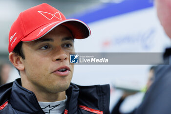 2024-03-29 - DE VRIES Nyck (nld), Mahindra Racing, Mahindra M9Electro, portrait during the 2024 Tokyo ePrix, 4th meeting of the 2023-24 ABB FIA Formula E World Championship, on the Tokyo Street Circuit from March 28 to 30, 2024 in Tokyo, Japan - 2024 FORMULA E TOKYO EPRIX - FORMULA E - MOTORS