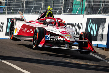 2024-03-30 - 22 ROWLAND Oliver (gbr), Nissan Formula E Team, Nissan e-4ORCE 04, action during the 2024 Tokyo ePrix, 4th meeting of the 2023-24 ABB FIA Formula E World Championship, on the Tokyo Street Circuit from March 28 to 30, 2024 in Tokyo, Japan - 2024 FORMULA E TOKYO EPRIX - FORMULA E - MOTORS