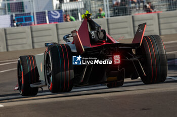 2024-03-30 - 21 DE VRIES Nyck (nld), Mahindra Racing, Mahindra M9Electro, action during the 2024 Tokyo ePrix, 4th meeting of the 2023-24 ABB FIA Formula E World Championship, on the Tokyo Street Circuit from March 28 to 30, 2024 in Tokyo, Japan - 2024 FORMULA E TOKYO EPRIX - FORMULA E - MOTORS