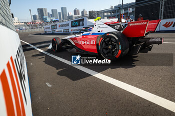 2024-03-30 - 17 NATO Norman (fra), Andretti Global, Porsche 99X Electric, action during the 2024 Tokyo ePrix, 4th meeting of the 2023-24 ABB FIA Formula E World Championship, on the Tokyo Street Circuit from March 28 to 30, 2024 in Tokyo, Japan - 2024 FORMULA E TOKYO EPRIX - FORMULA E - MOTORS