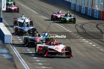 2024-03-30 - 22 ROWLAND Oliver (gbr), Nissan Formula E Team, Nissan e-4ORCE 04, action during the 2024 Tokyo ePrix, 4th meeting of the 2023-24 ABB FIA Formula E World Championship, on the Tokyo Street Circuit from March 28 to 30, 2024 in Tokyo, Japan - 2024 FORMULA E TOKYO EPRIX - FORMULA E - MOTORS