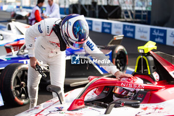 2024-03-30 - DENNIS Jake (gbr), Andretti Global, Porsche 99X Electric, portrait ROWLAND Oliver (gbr), Nissan Formula E Team, Nissan e-4ORCE 04, portrait during the 2024 Tokyo ePrix, 4th meeting of the 2023-24 ABB FIA Formula E World Championship, on the Tokyo Street Circuit from March 28 to 30, 2024 in Tokyo, Japan - 2024 FORMULA E TOKYO EPRIX - FORMULA E - MOTORS