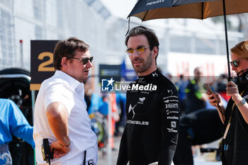 2024-03-30 - ESPINOS Fred, Team ABT - CUPRA Racing Sporting Director, portrait, VERGNE Jean-Eric (fra), DS Penske, DS E-Tense FE23, portrait, during the 2024 Tokyo ePrix, 4th meeting of the 2023-24 ABB FIA Formula E World Championship, on the Tokyo Street Circuit from March 28 to 30, 2024 in Tokyo, Japan - 2024 FORMULA E TOKYO EPRIX - FORMULA E - MOTORS