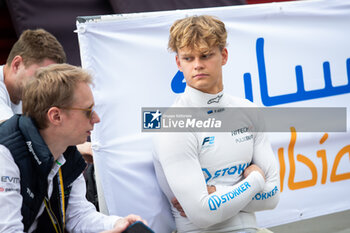 2024-04-11 - ARON Paul (est), Envision Racing, Jaguar I-Type 6, portrait during the 2024 Misano ePrix, 5th meeting of the 2023-24 ABB FIA Formula E World Championship, on the Misano World Circuit Marco Simoncelli from April 11 to 14, 2024 in Misano Adriatico, Italy - 2024 FORMULA E MISANO EPRIX - FORMULA E - MOTORS