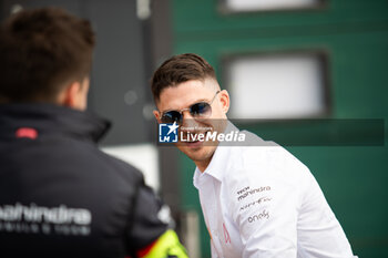 2024-04-11 - MORTARA Edoardo (swi), Mahindra Racing, Mahindra M9Electro, portrait during the 2024 Misano ePrix, 5th meeting of the 2023-24 ABB FIA Formula E World Championship, on the Misano World Circuit Marco Simoncelli from April 11 to 14, 2024 in Misano Adriatico, Italy - 2024 FORMULA E MISANO EPRIX - FORMULA E - MOTORS