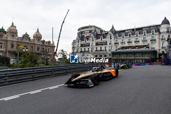 2024-04-27 - 08 BIRD Sam (gbr), NEOM McLaren Formula E Team, Nissan e-4ORCE 04, action during the 2024 Monaco ePrix, 6th meeting of the 2023-24 ABB FIA Formula E World Championship, on the Circuit de Monaco from April 25 to 27, 2024 in Monaco - 2024 FORMULA E MONACO EPRIX - FORMULA E - MOTORS
